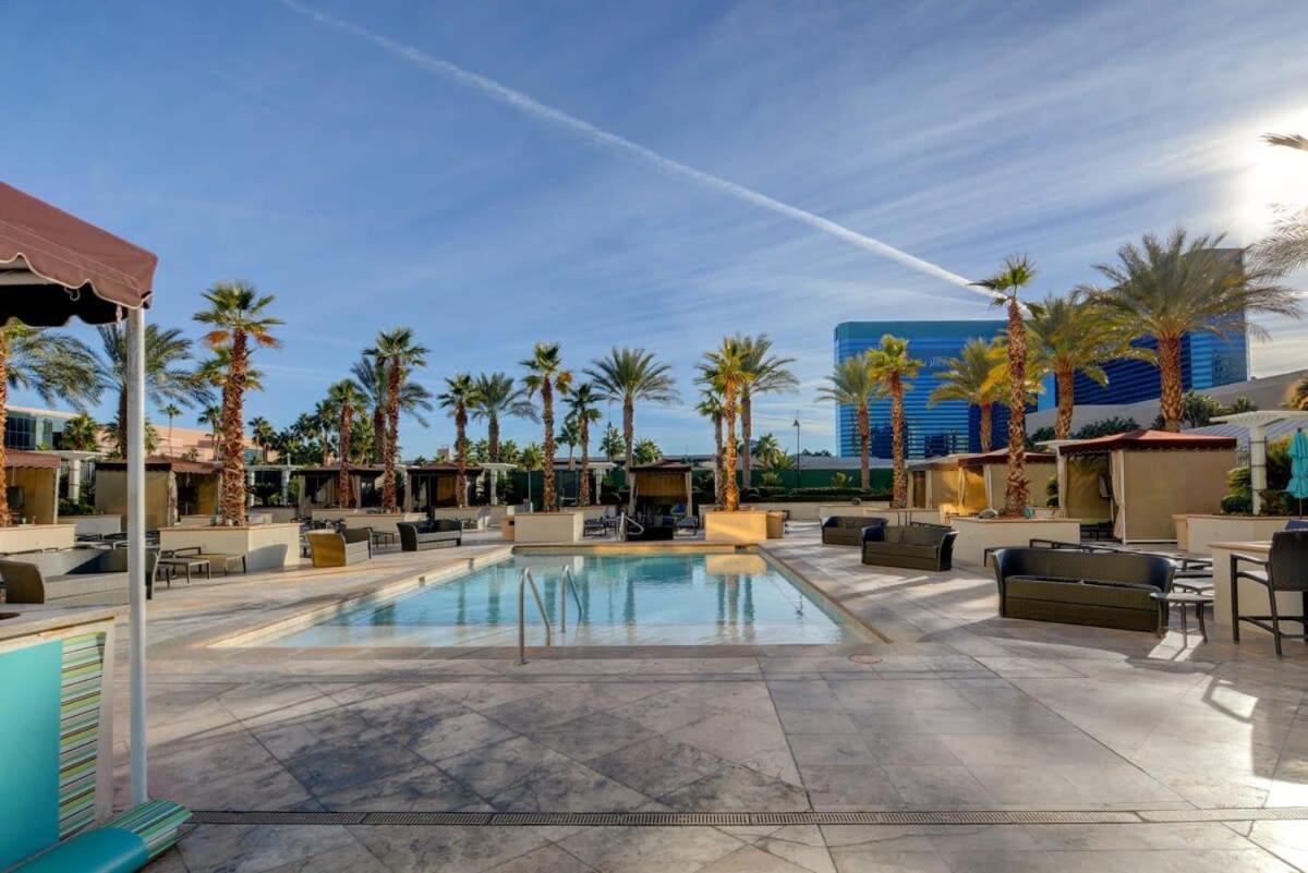 Mgm Signature-08-803 F1 Track & Strip View Studio Las Vegas Exteriör bild